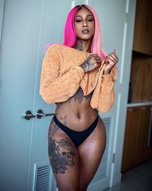 Mizz Twerksum Photo #144