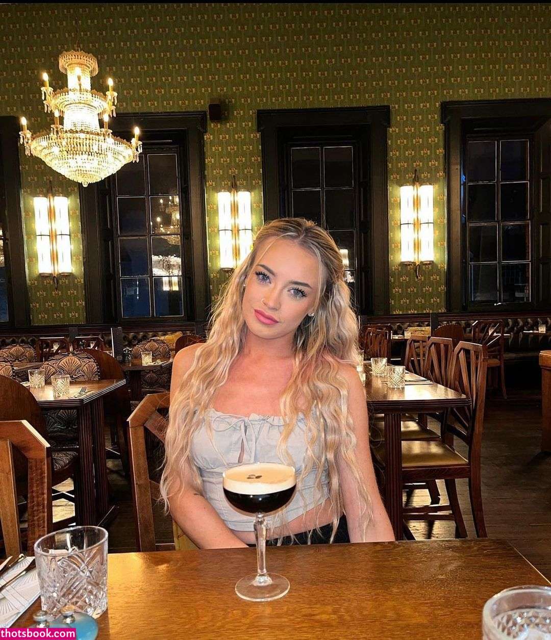 Chloe Famee Photo #1