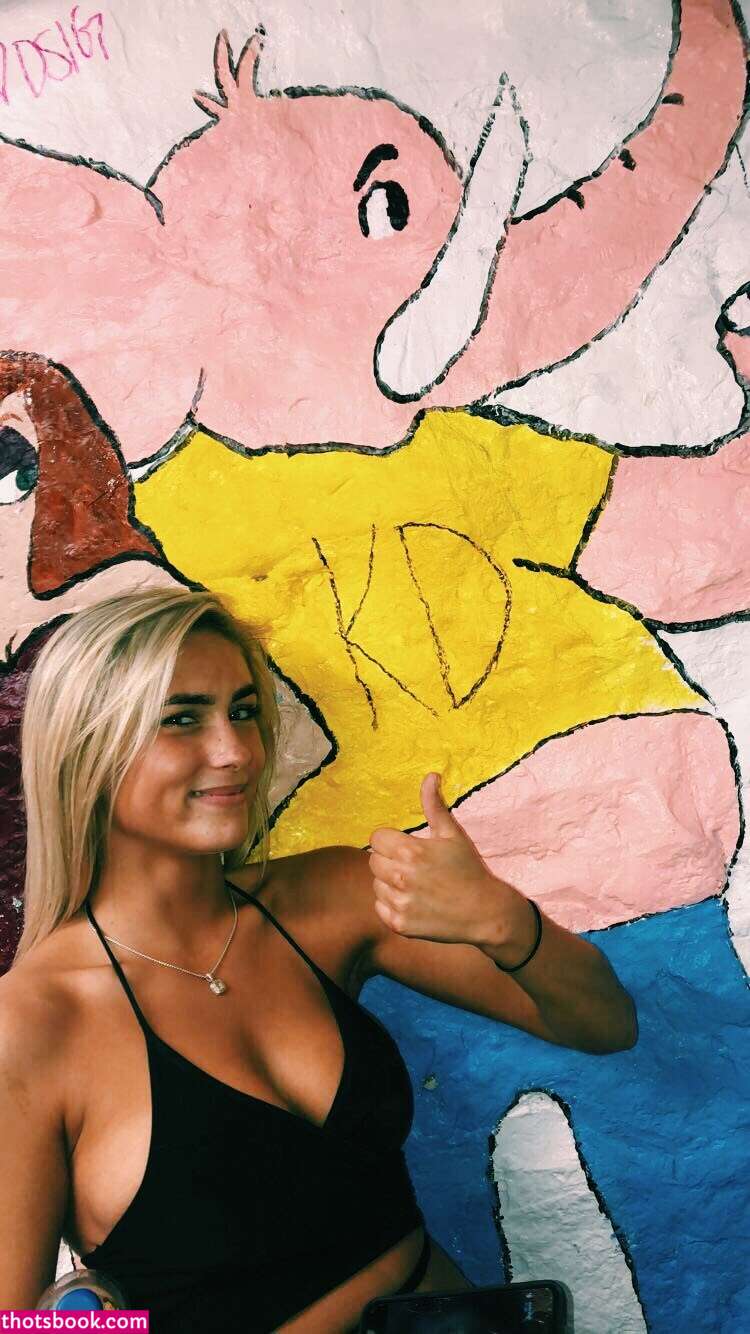 Olivia Lhopitault Photo #7