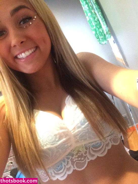 Olivia Lhopitault Photo #29