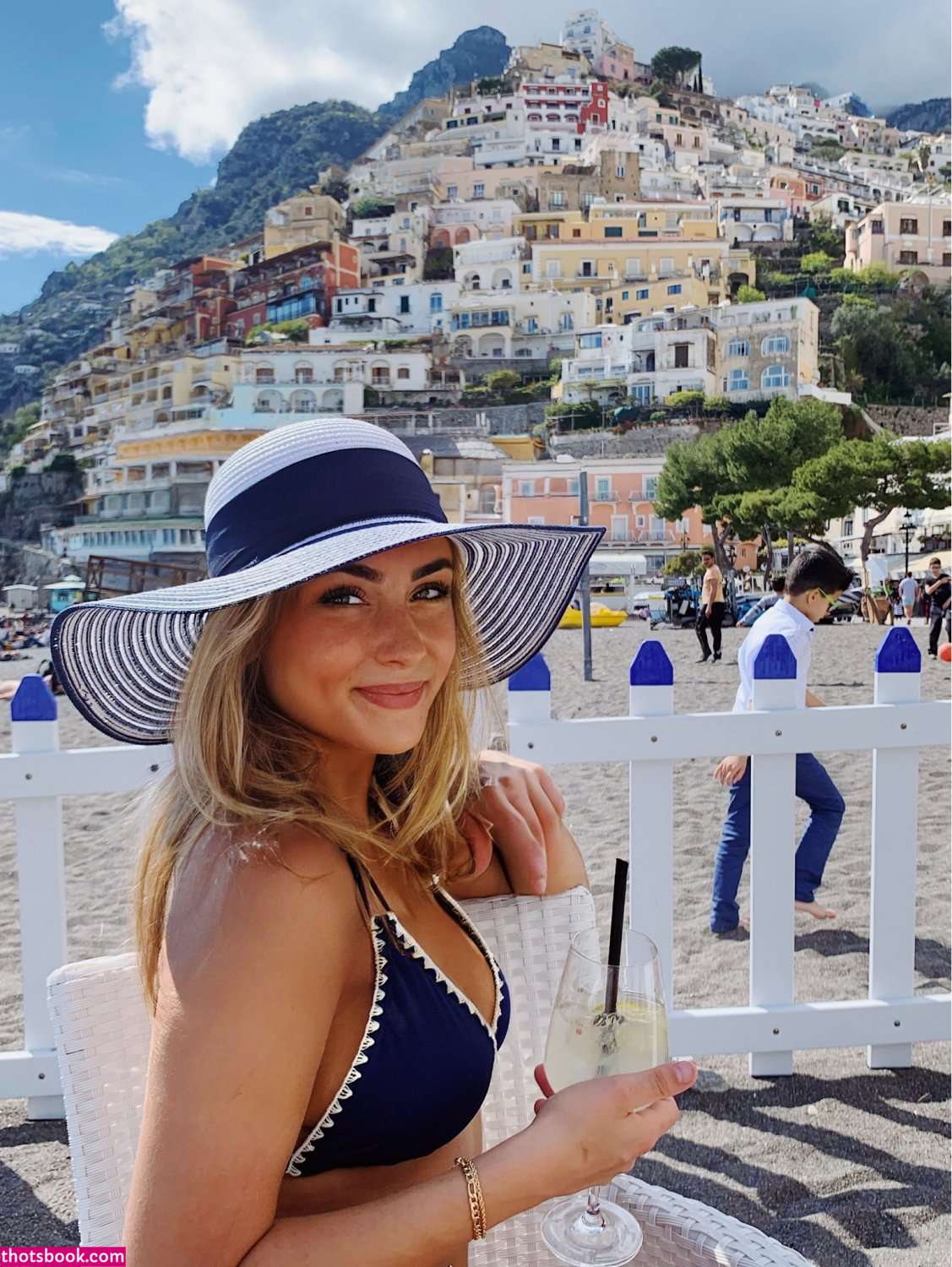 Olivia Lhopitault Photo #43