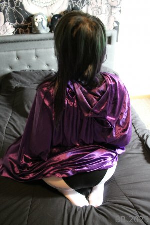 Hotgothmilf Photo #29