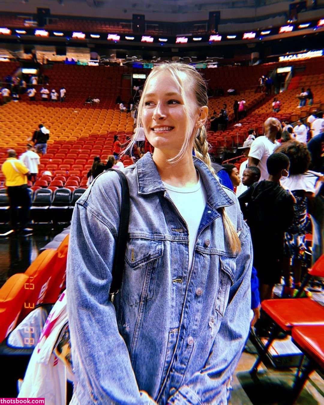 Abby Cummons Photo #5