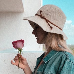 Abby Cummons Photo #20