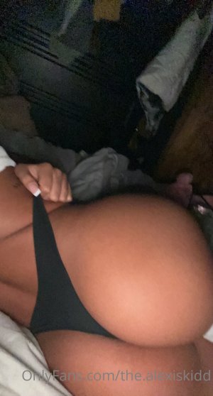 Alexis Kidd Photo #29