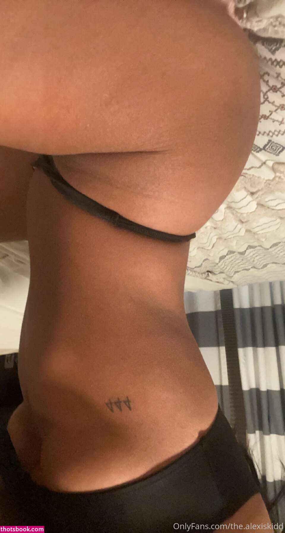 Alexis Kidd Photo #113