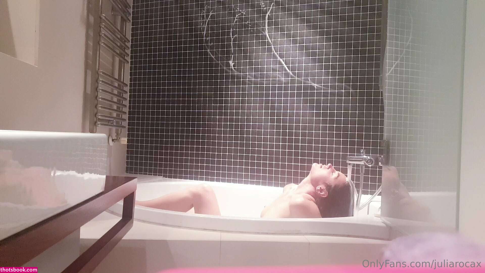 juliarocax Photo #54