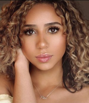 Rae Williams Photo #1