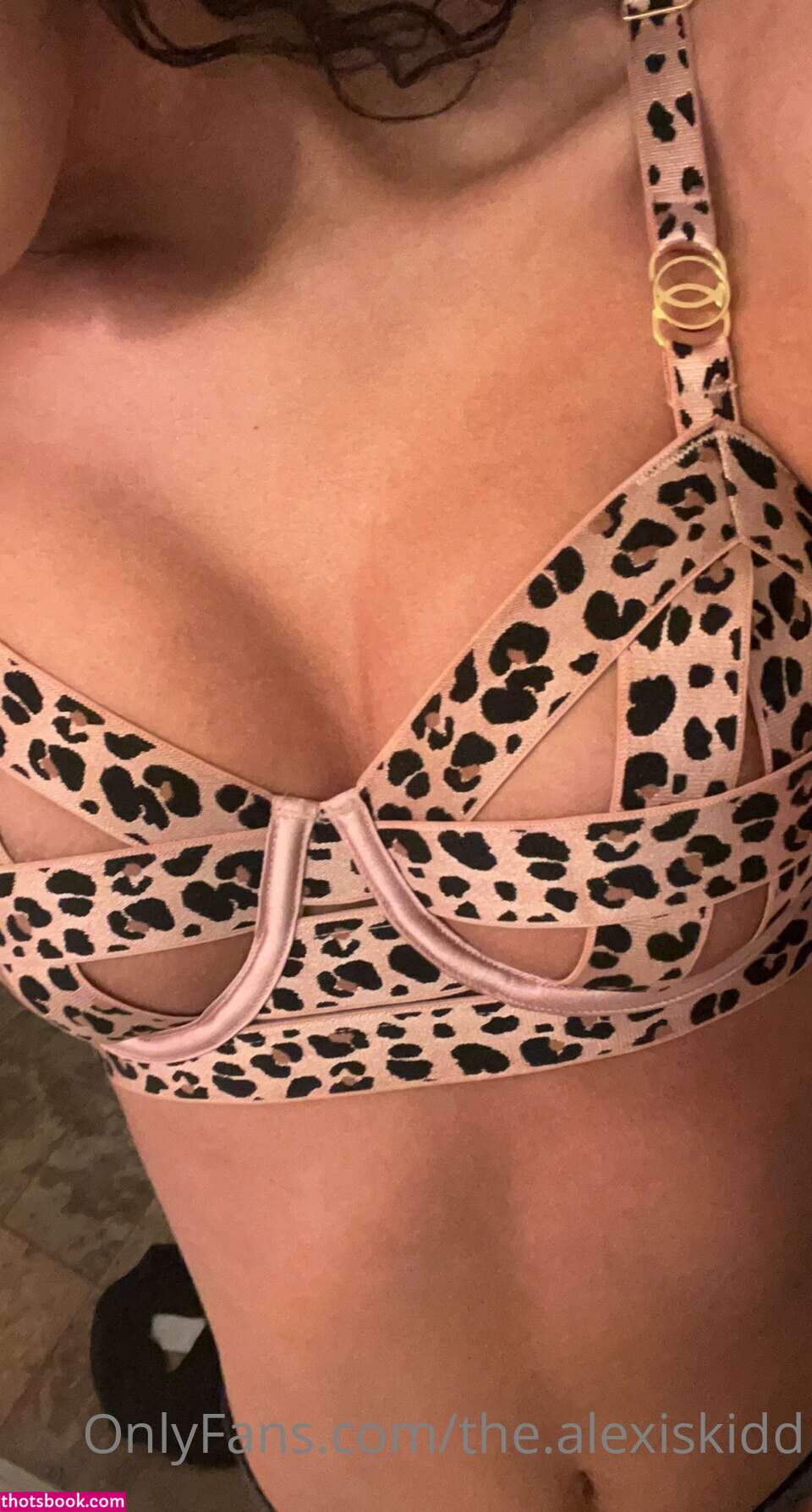 Alexis Kidd Photo #151