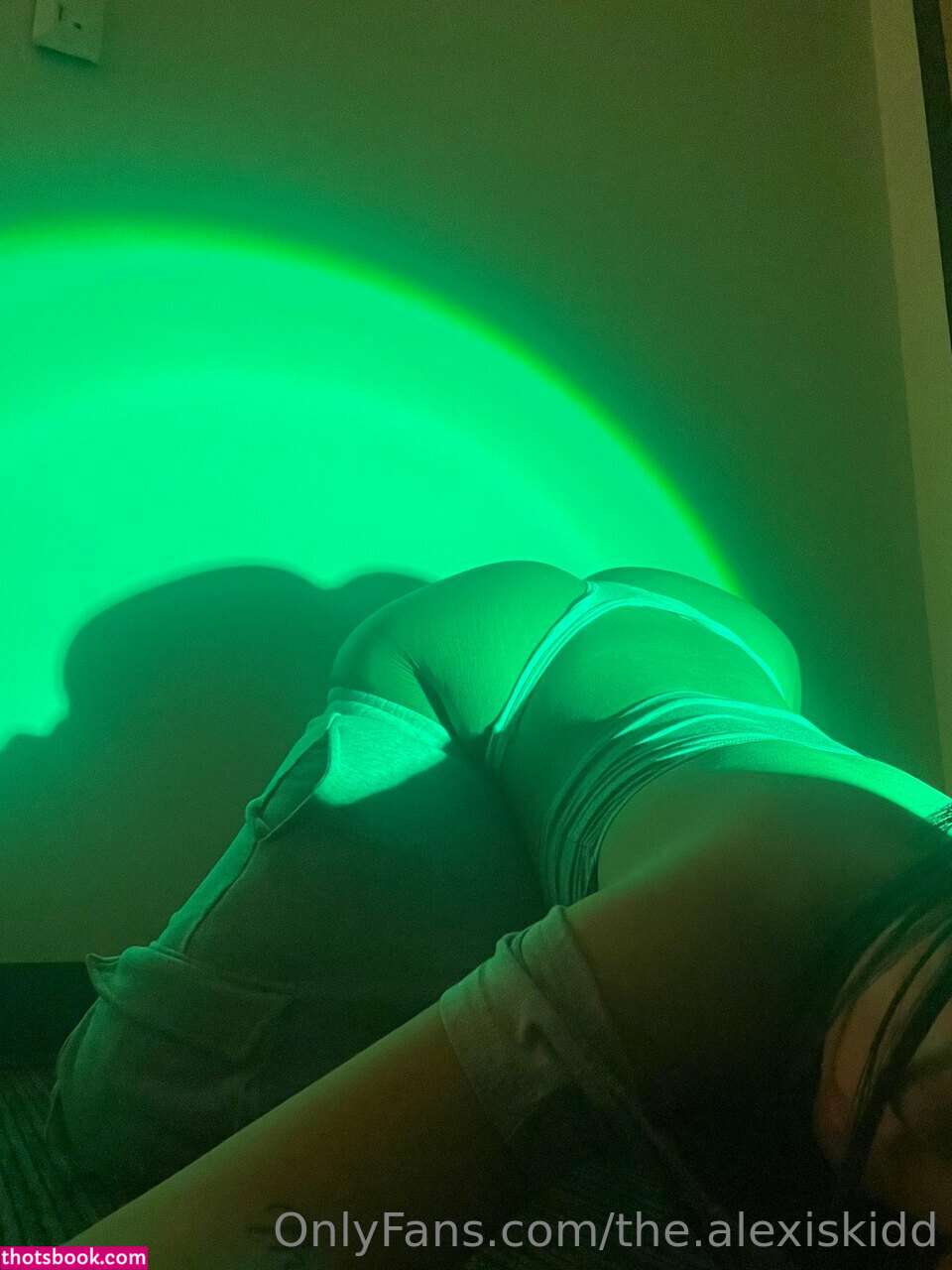 Alexis Kidd Photo #182