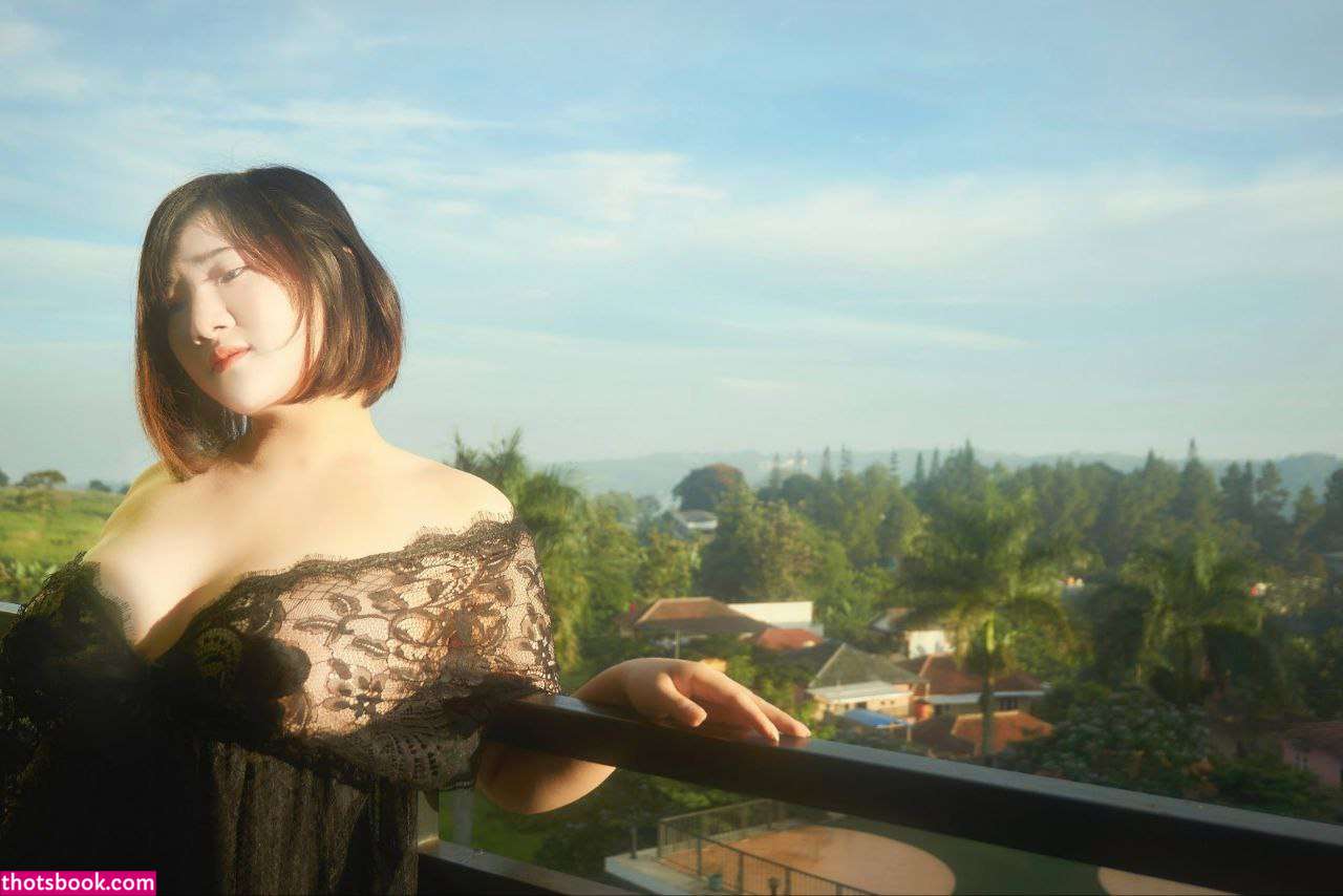 Indonesian Cosplayer Photo #30