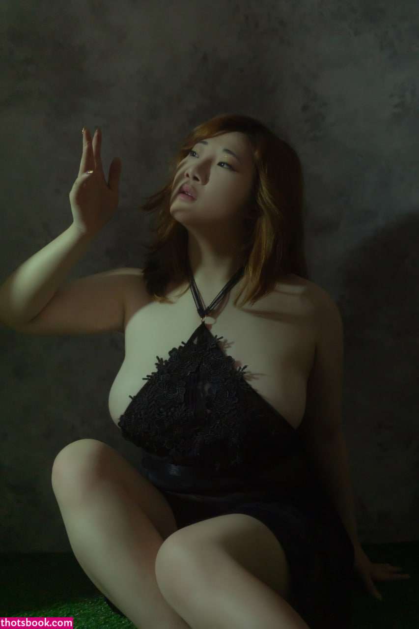 Indonesian Cosplayer Photo #138