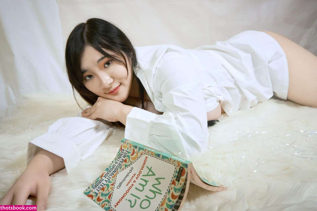 Indonesian Cosplayer Photo #150