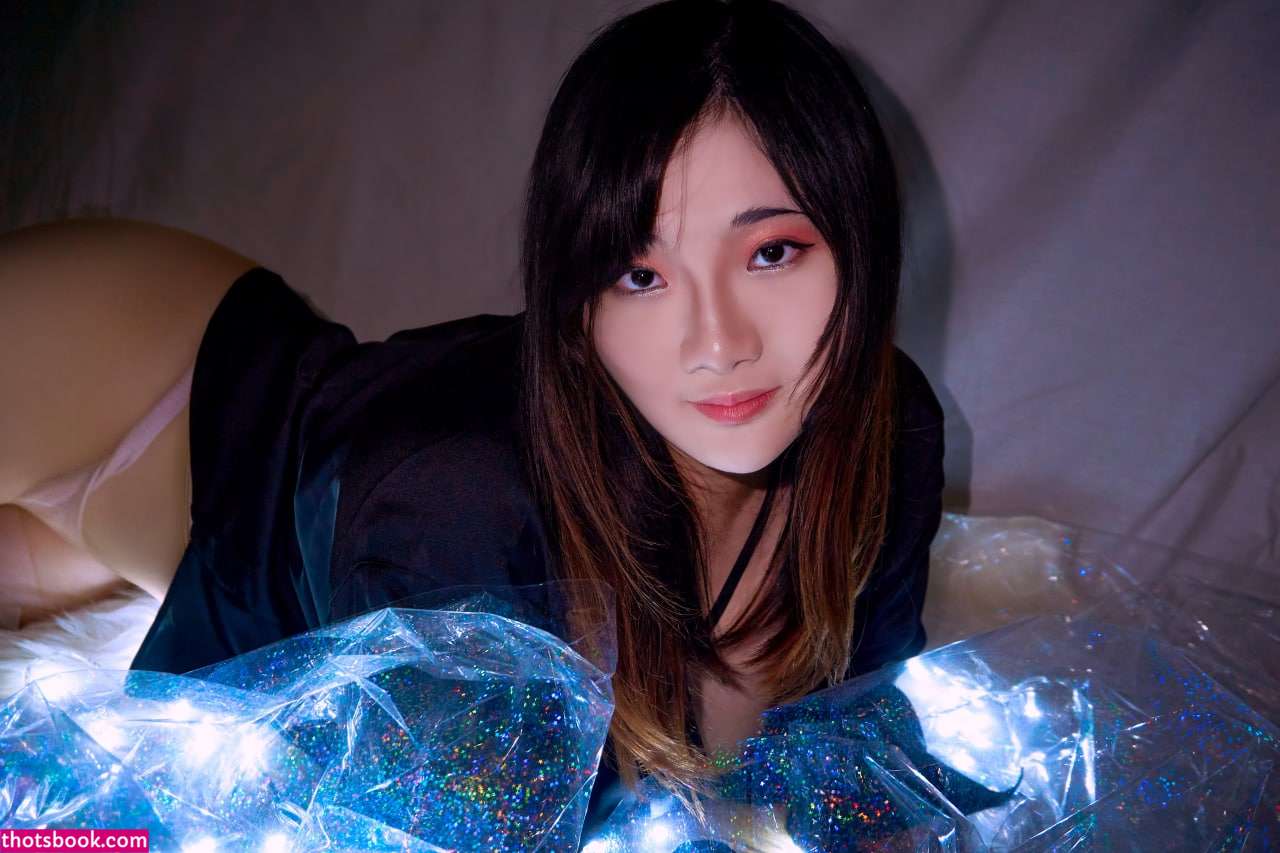 Indonesian Cosplayer Photo #185