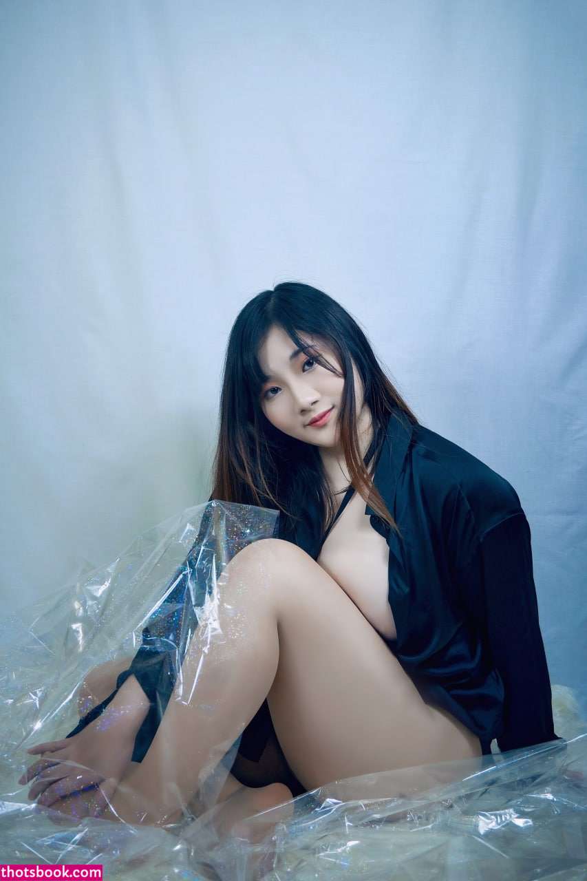 Indonesian Cosplayer Photo #203