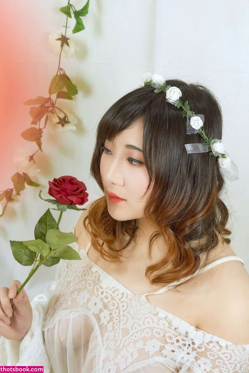 Indonesian Cosplayer Photo #228