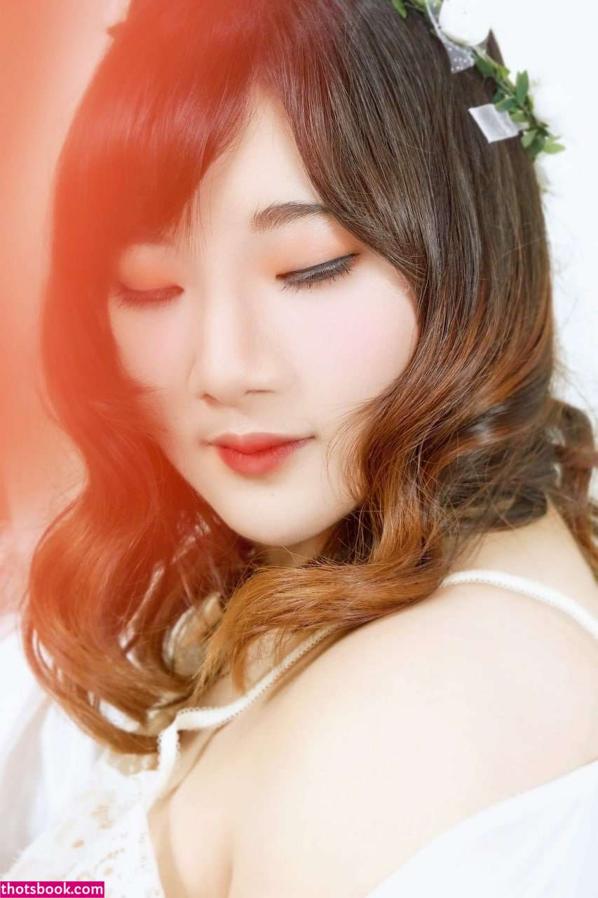 Indonesian Cosplayer Photo #229