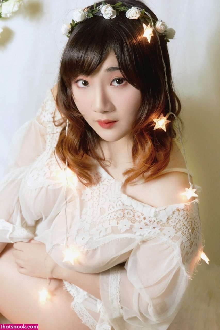 Indonesian Cosplayer Photo #231