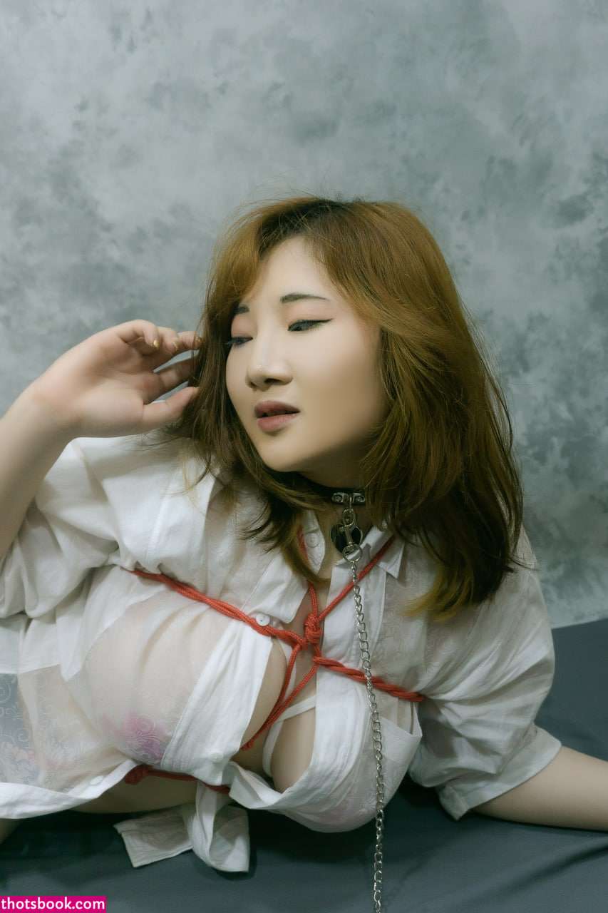 Indonesian Cosplayer Photo #266