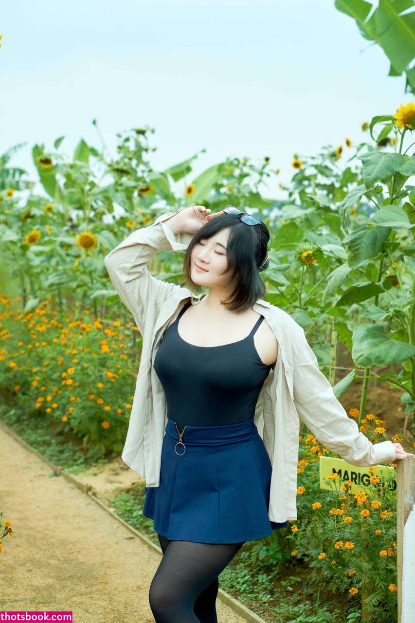 Indonesian Cosplayer Photo #302