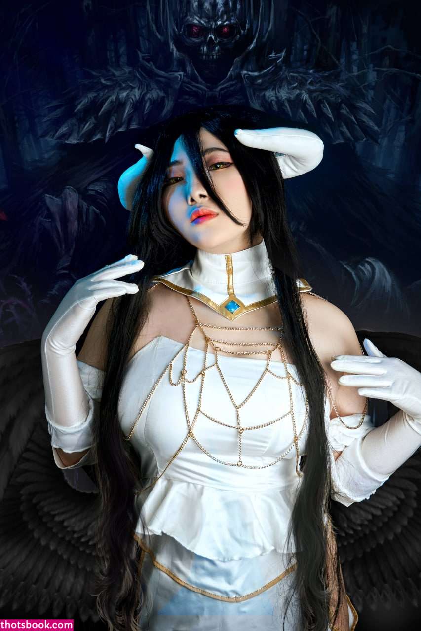 Indonesian Cosplayer Photo #320