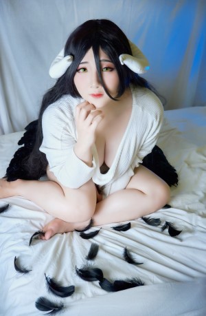 Indonesian Cosplayer Photo #332