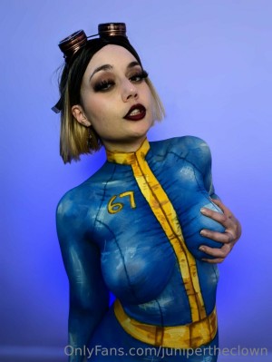 Gabby Carbon Photo #48