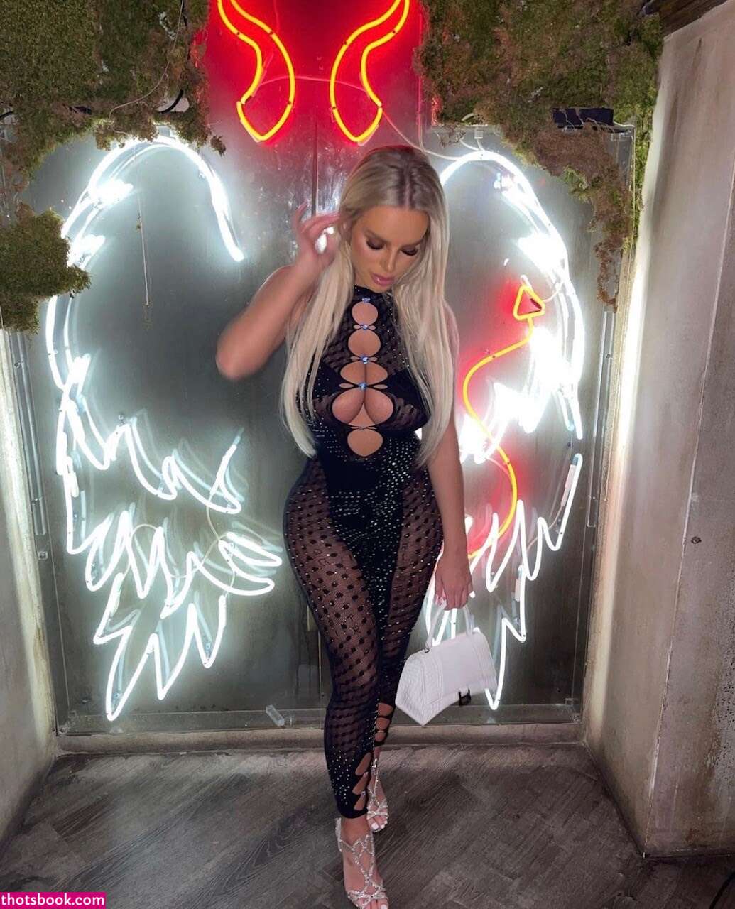 Emily Primrose Photo #18