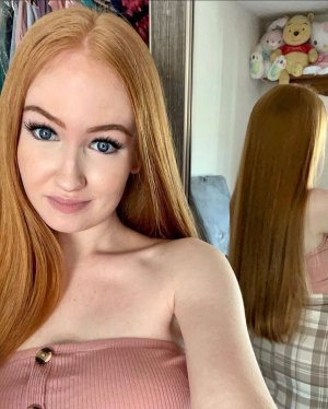 Iksnirub Twins Photo #12