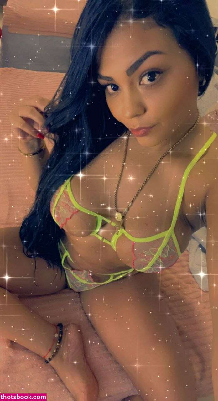 Karenn Smith Photo #61