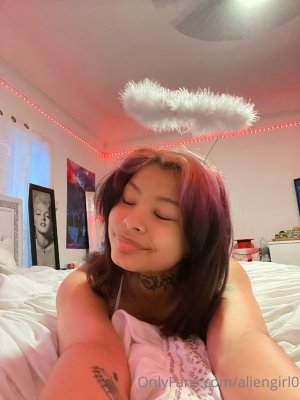 Aliengirl0 Photo #72