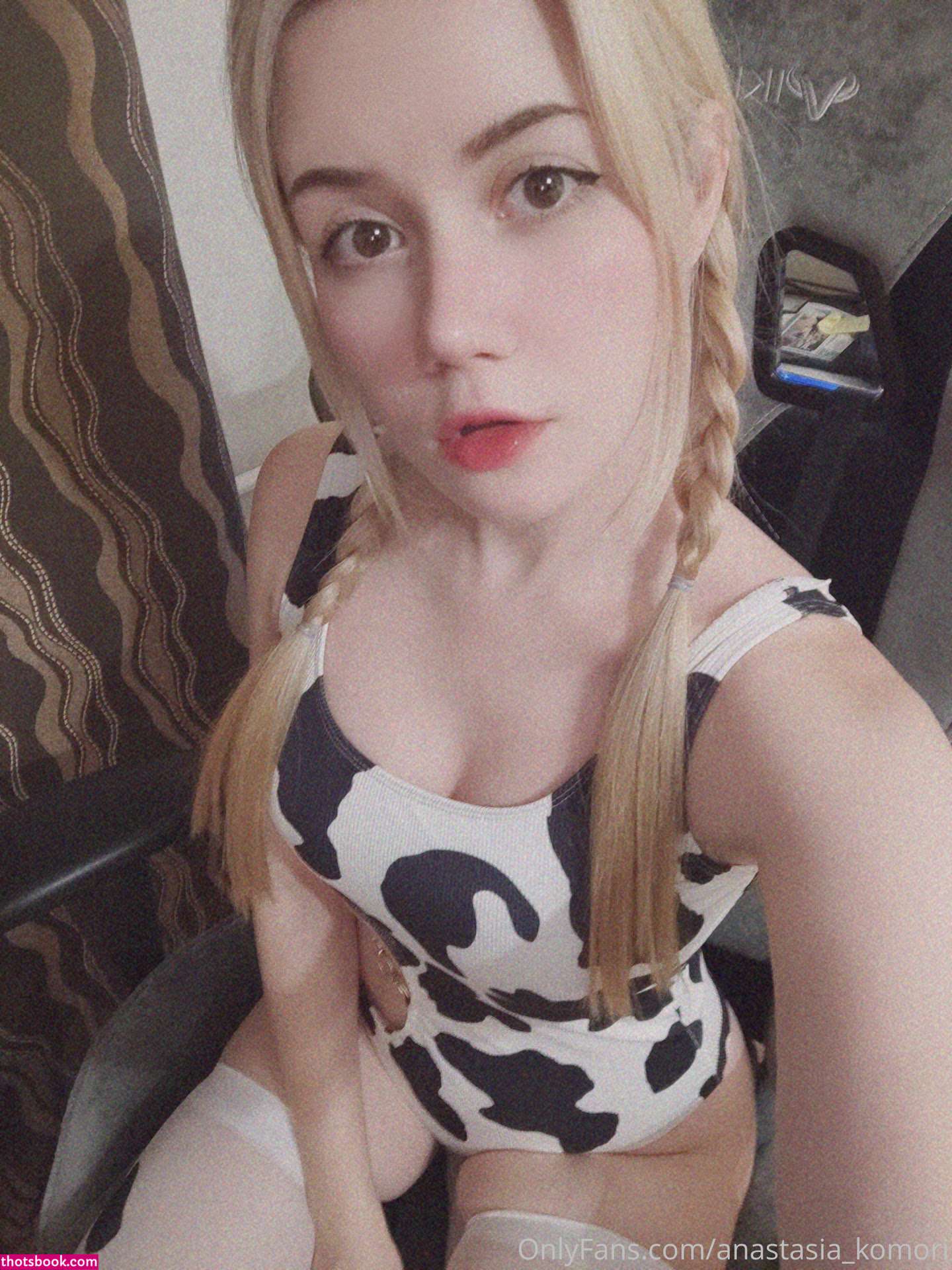 Aisatsana Iromok Photo #8