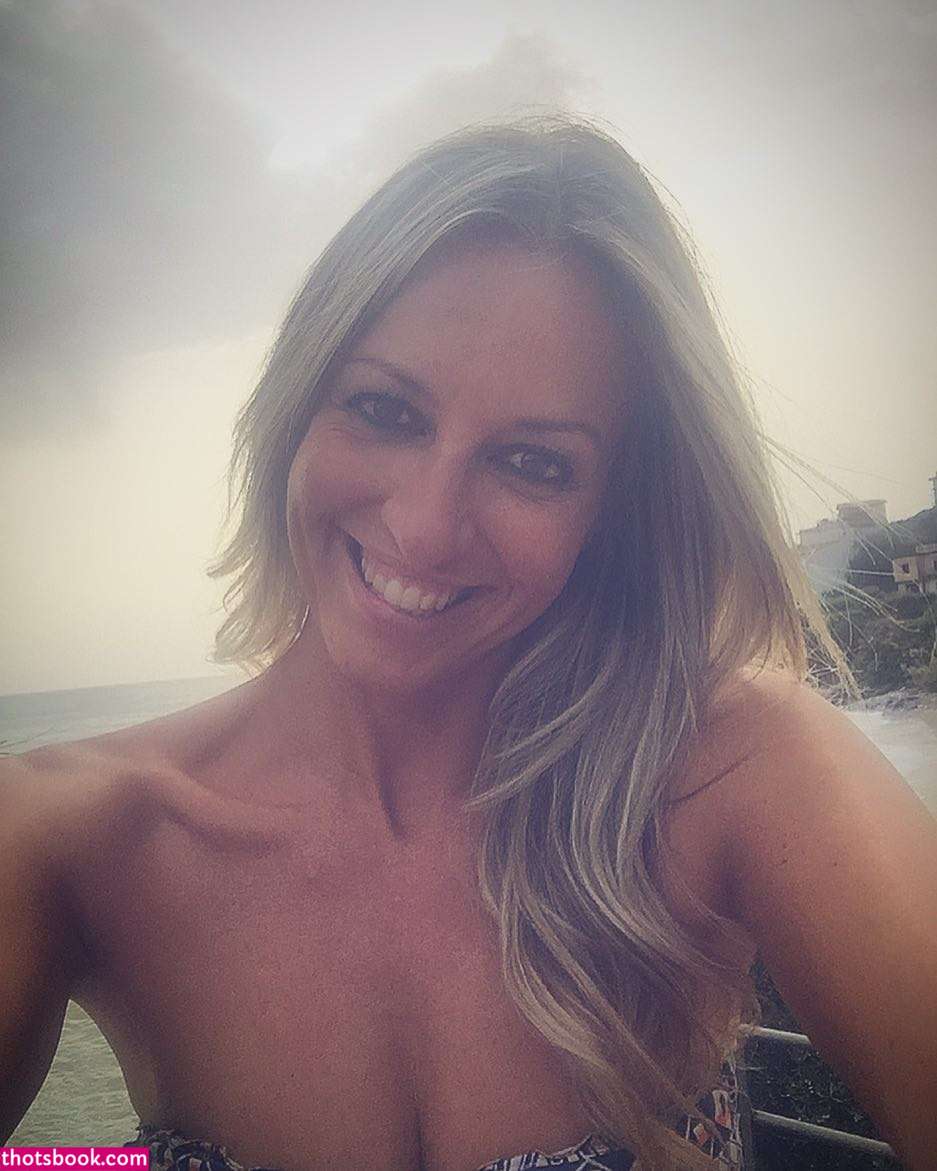 Elena Mici Photo #59