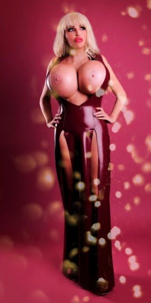 Amanda Lovelie Post #4