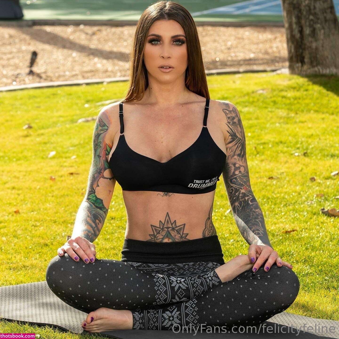 Felicity Feline Photo #30