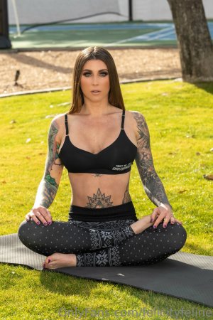 Felicity Feline Photo #34