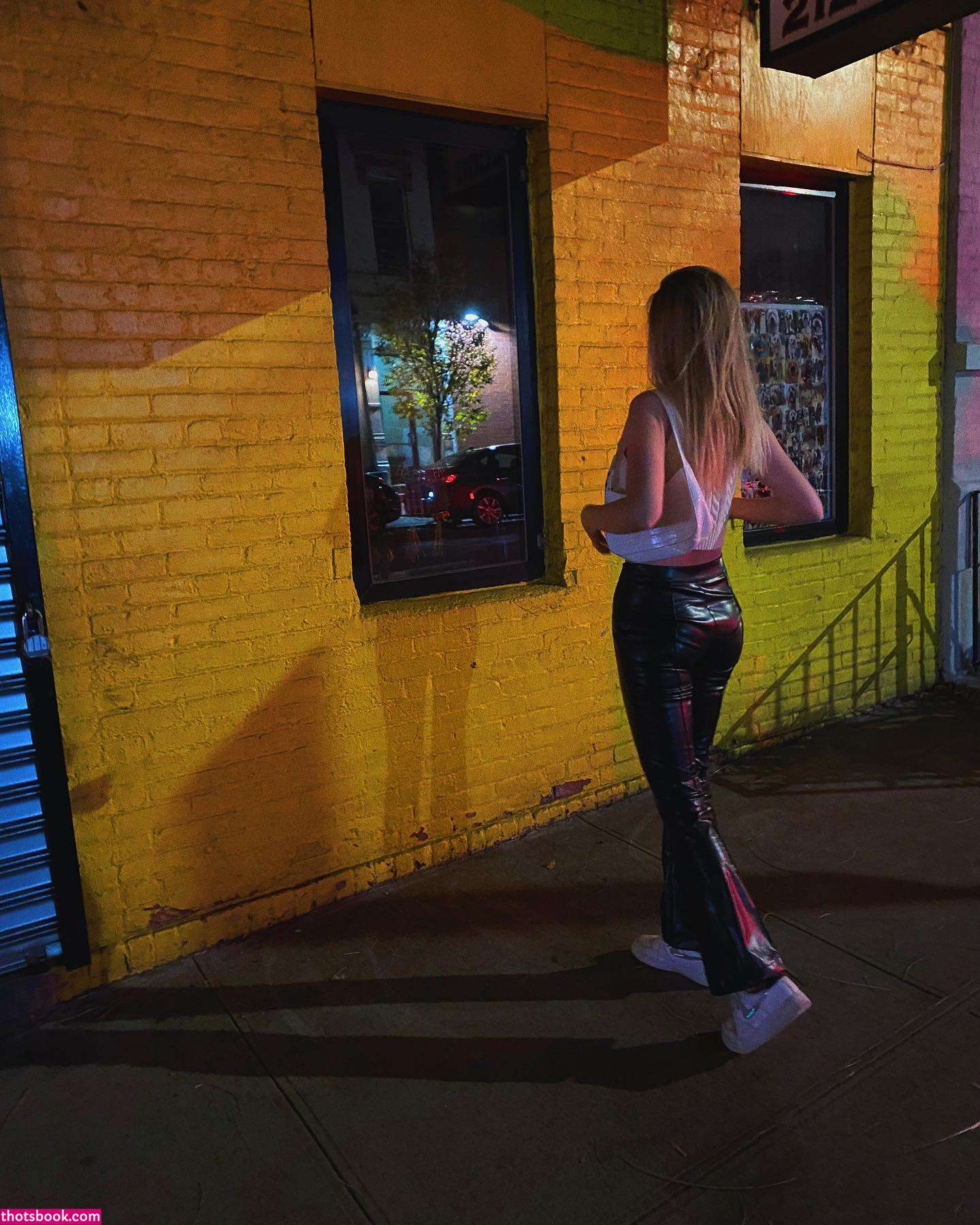 Tori Hodes Photo #12