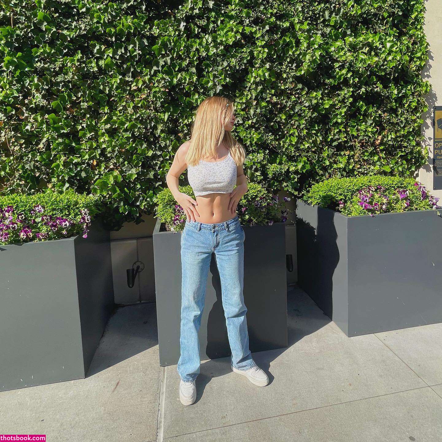 Tori Hodes Photo #19