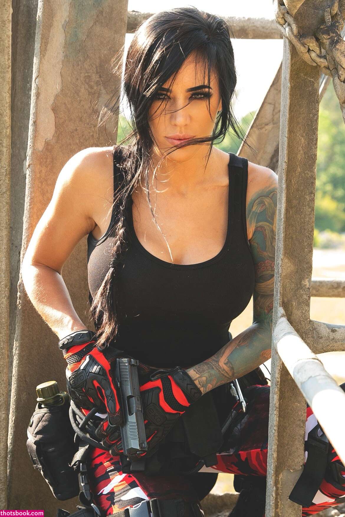 Alex Zedra Photo #17