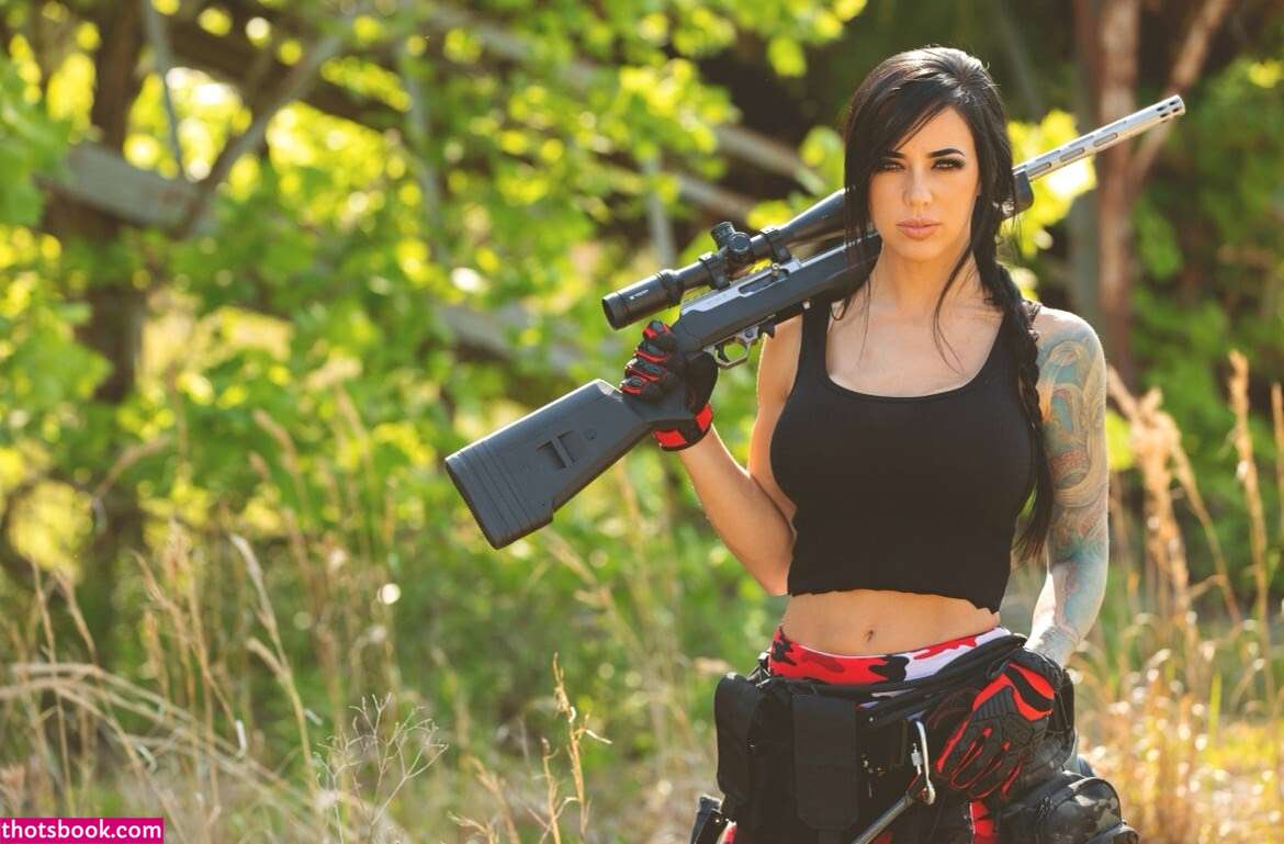 Alex Zedra Photo #26