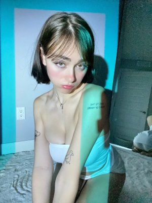 Awholelottazozo Photo #55