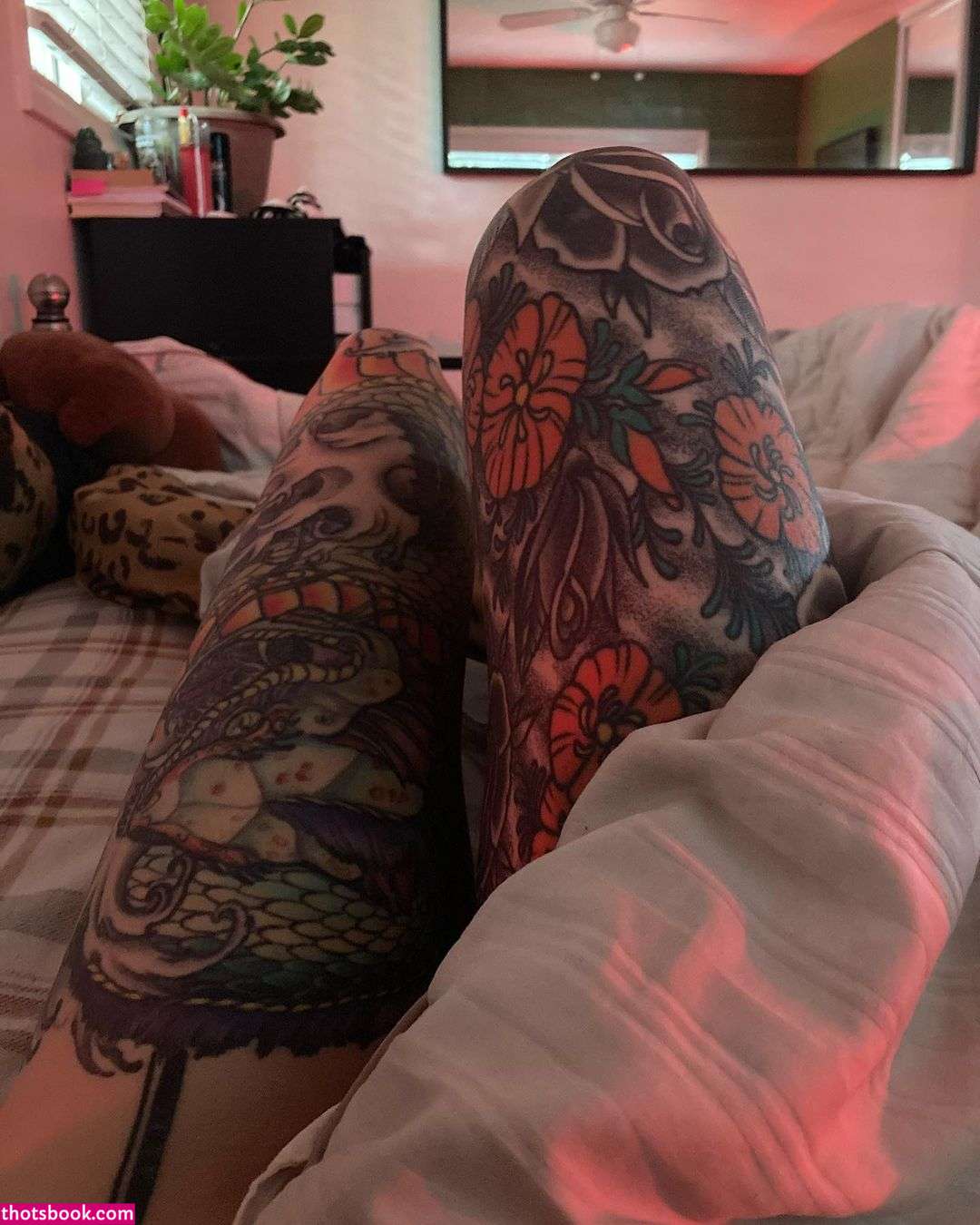 Elle Stranger Photo #8