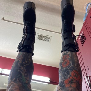 Elle Stranger Photo #11