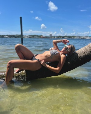 Victoriab26 Photo #49