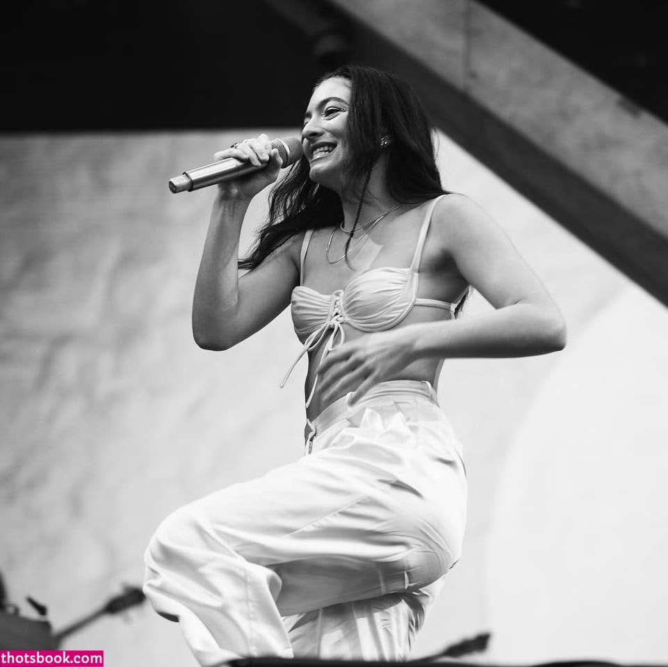 Lorde Photo #36