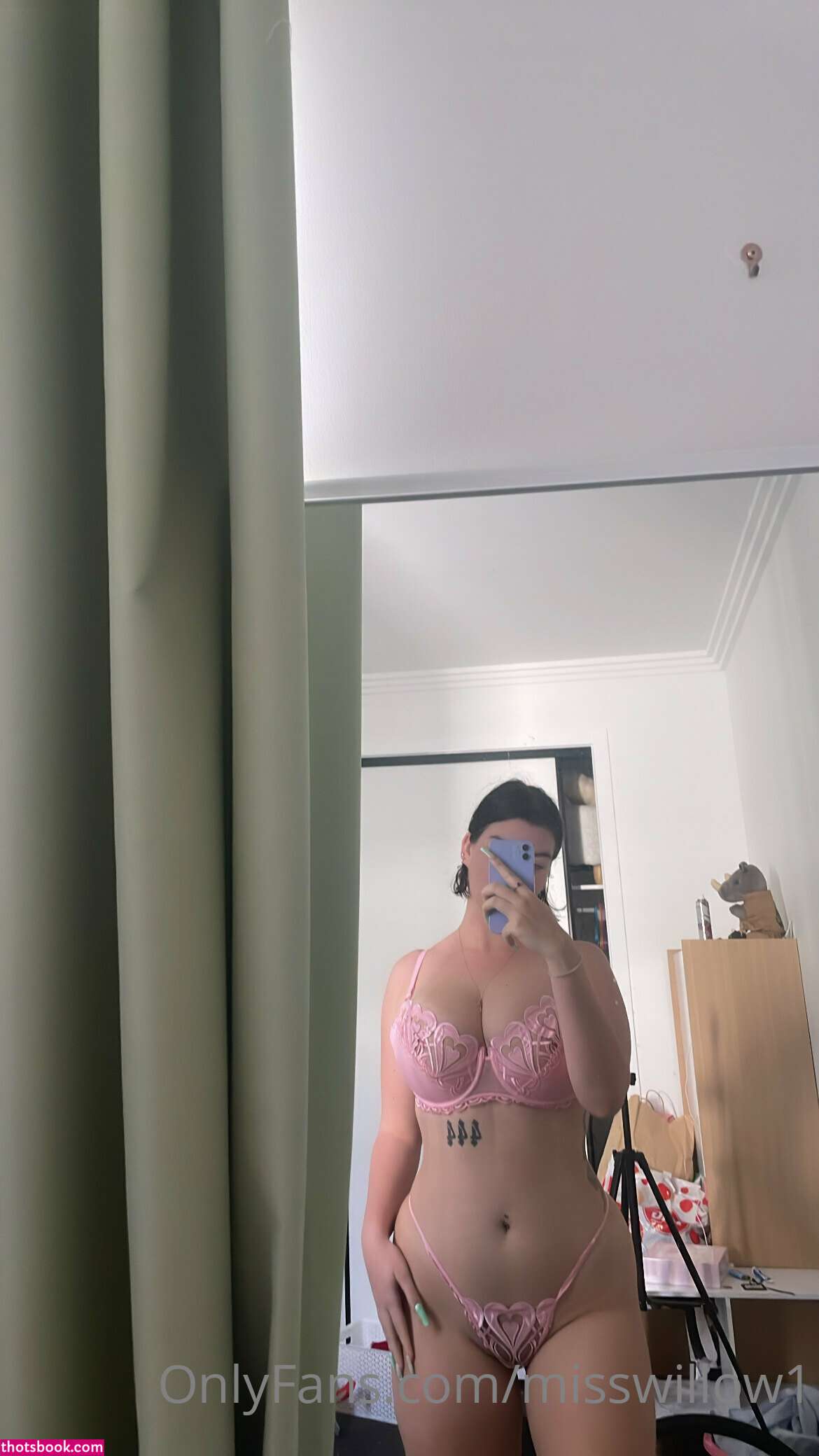 Phoebewillow Photo #6