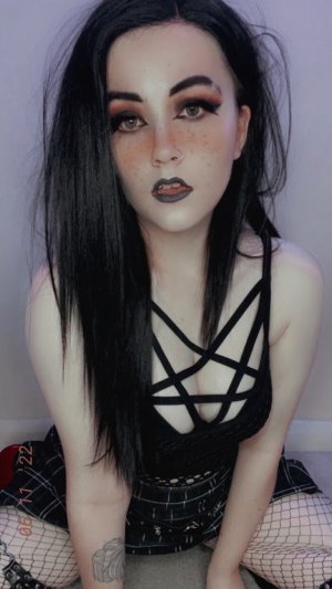 Sammidodgermines Photo #13