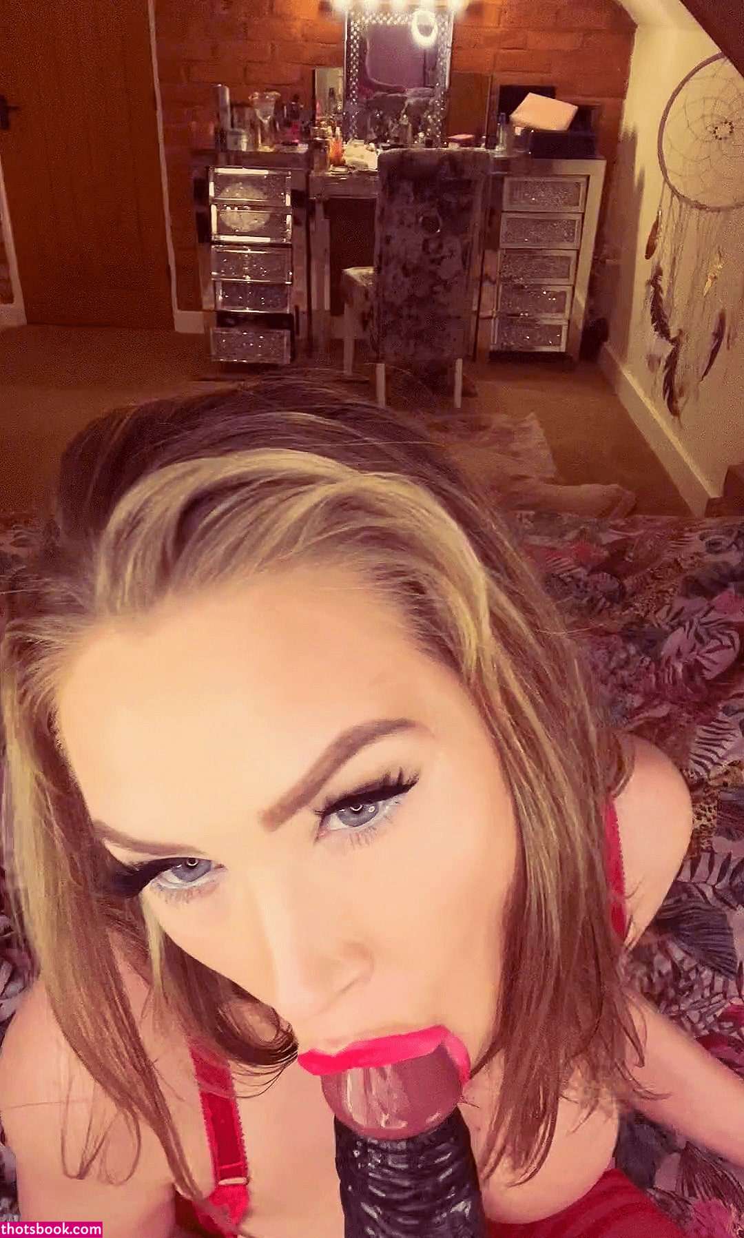 Faye Delphine Photo #15