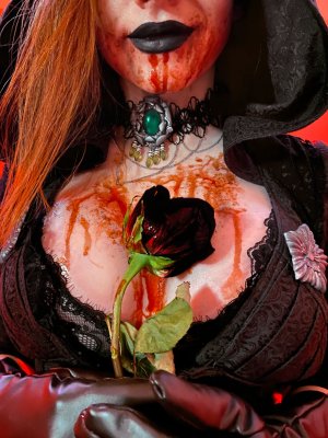 Ezy Summers Photo #158