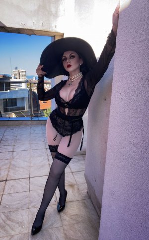 Ezy Summers Photo #169